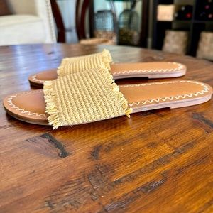 Universal Thread Raffia Sandals